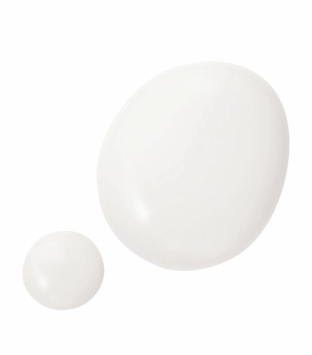 Sensai Cellular Performance Emulsion 1 Face Masks & Treatments 2 Sensai Cellular Performance Emulsion 1 Face Masks & Treatments - Image 2