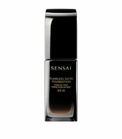 Sensai SEN FLAWLESS SATIN FOUNDATION MOCHA 17 FS205 MOCHA BEIGE Foundations
